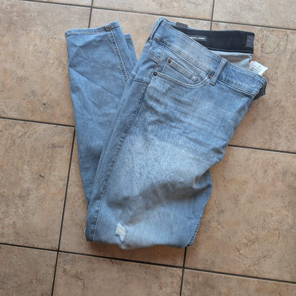 Torrid Bombshell Skinny Jeans - NWT